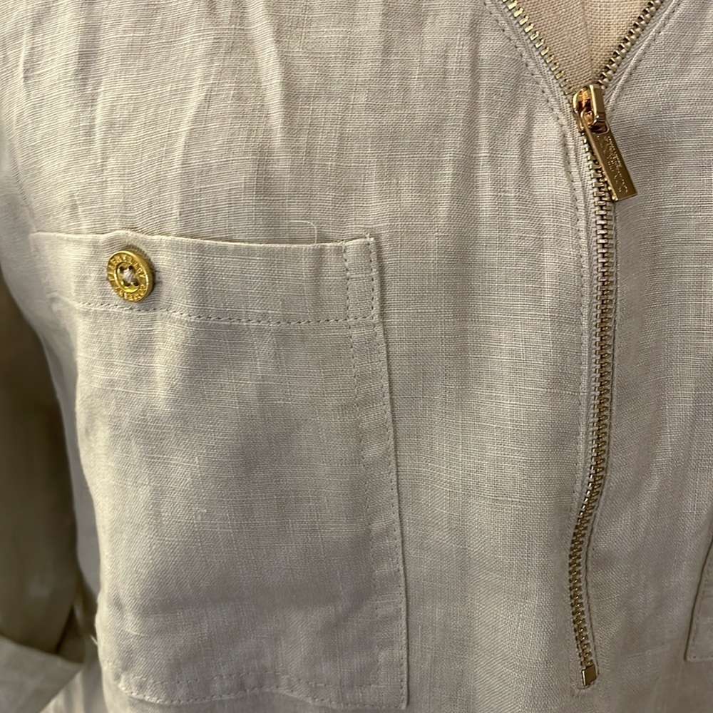 Ellen Tracy Company linen zipper down short sleeve blouse in sandstone - Picture 3 of 8